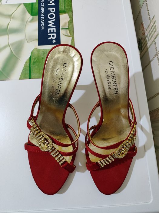 Босоножки 38 размер