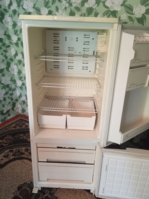 Холодильник продам