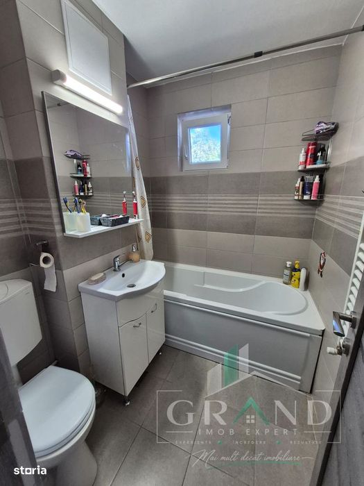 Apartament de vanzare 3 camere , 65 mp ,Manastur.