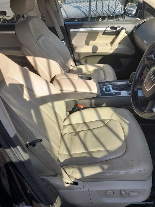 Audi Q7 3.0 TDI BUG ,233 к.с. , 20 броя на части