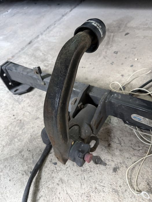 Cârlig tractare remorcare bmw f30 f31 seria3