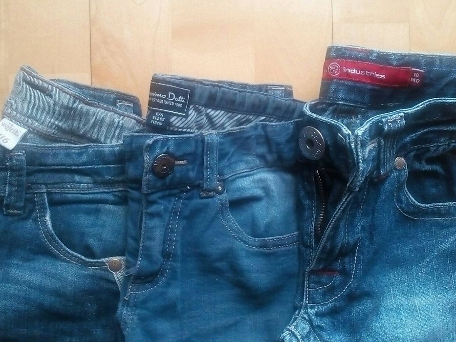 Джинсы для девочки.