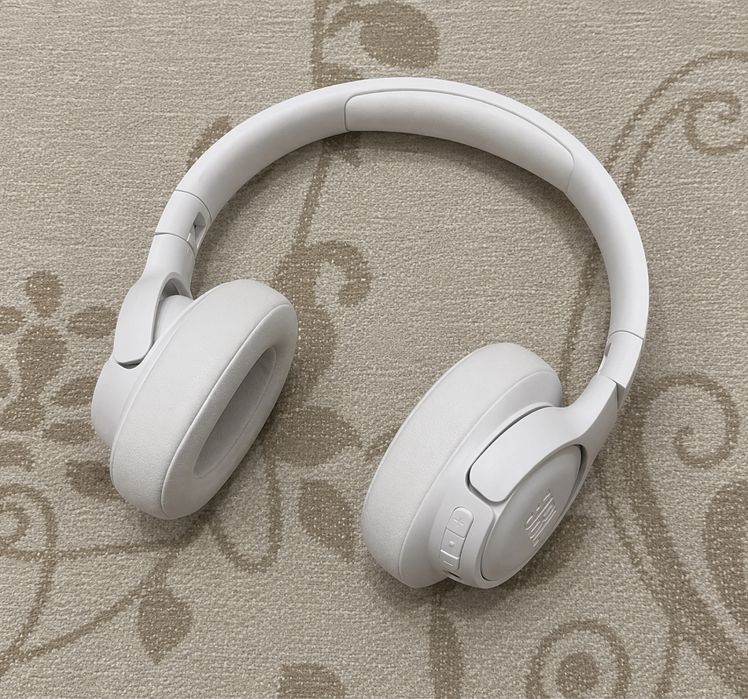 JBL Tune 720BT (белые)