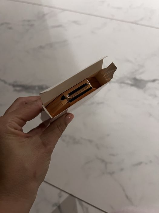 Bronzer si Pudra Fenty Beauty