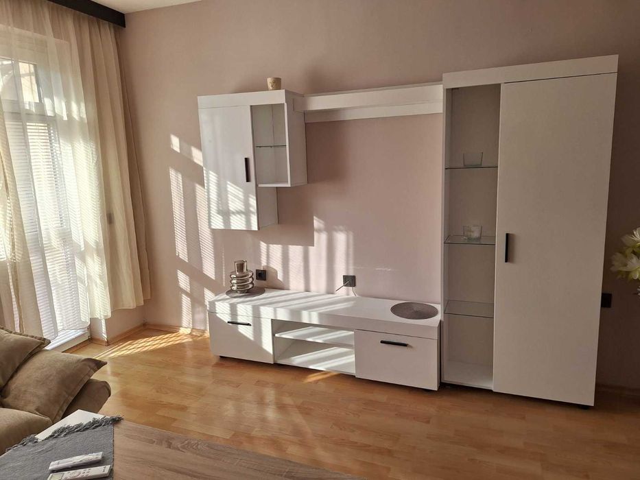 Дава се под наем Двустаен апартамент в Бургас, Възраждане - 72 кв.м за 398.82 € - Снимка #3