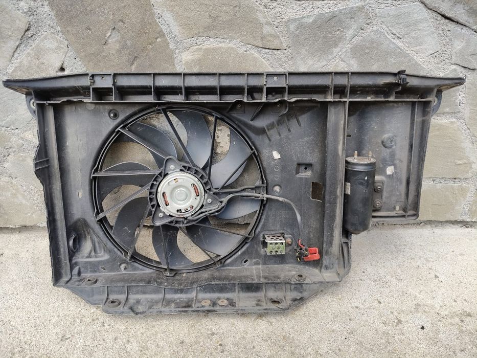 Electroventilator complet Peugeot 206 2008 1.4 benzina