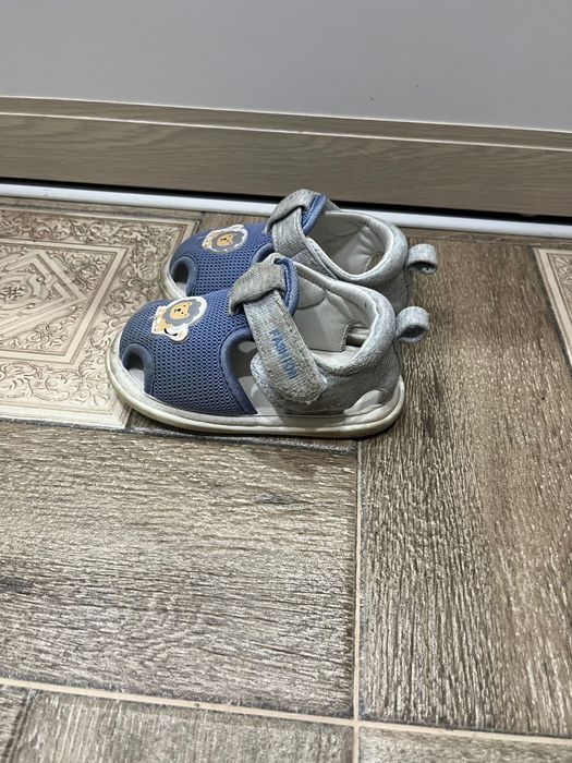 Детские сандали размер 22
