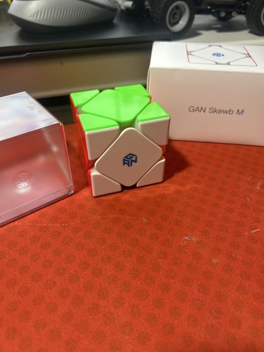 Кубик рубика Skewb M GAN