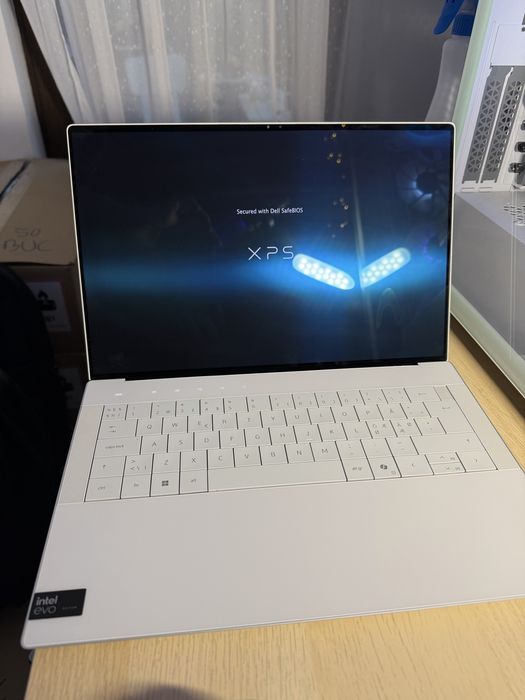 (1) Dell XPS 9440 Ultra 7 155H RTX4050 6G 14.5” 3.2K OLED Touch 1T