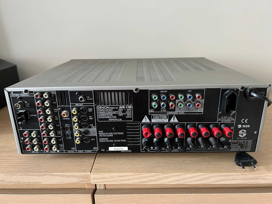 Аудио-видео рисийвър AVR Denon 1705 в отлично състояние