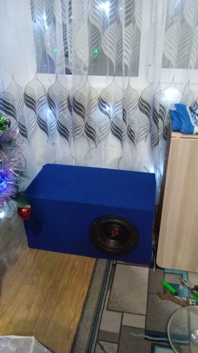 срочно продам саббуфер и магнитолу