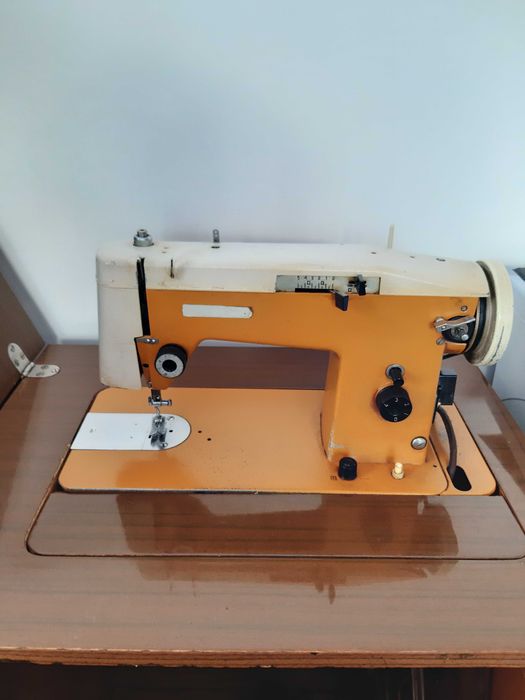 Електрическа шевна машина ЛУЧНИК