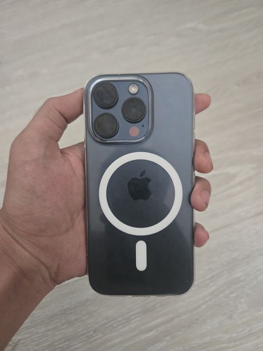 iPhone 15 PRO 256 gb