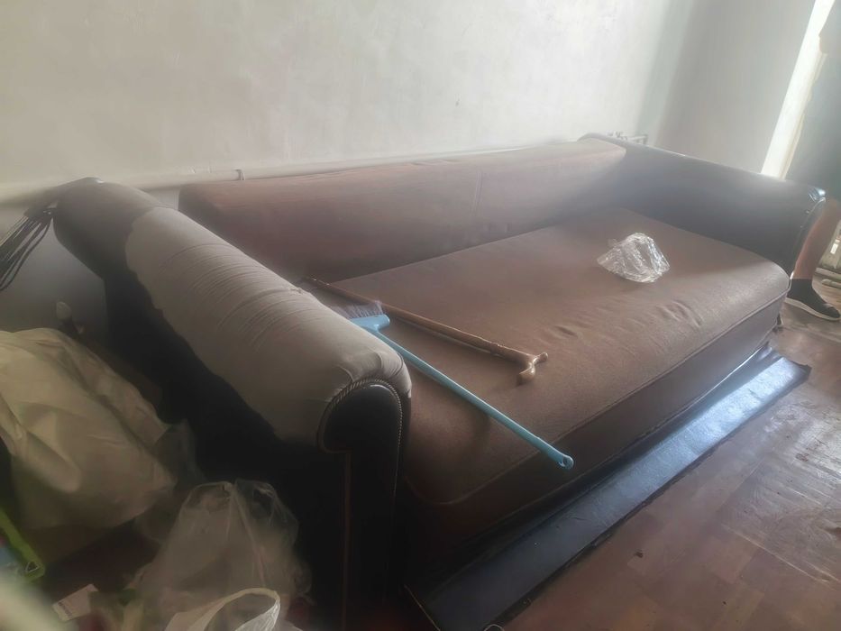 Отдам Диван бесплатно