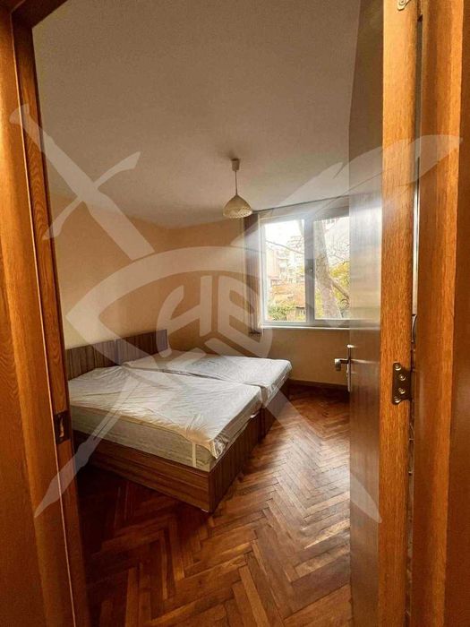 Дава се под наем Двустаен апартамент в Варна, Център - 55 кв.м за 400 € - Снимка #3