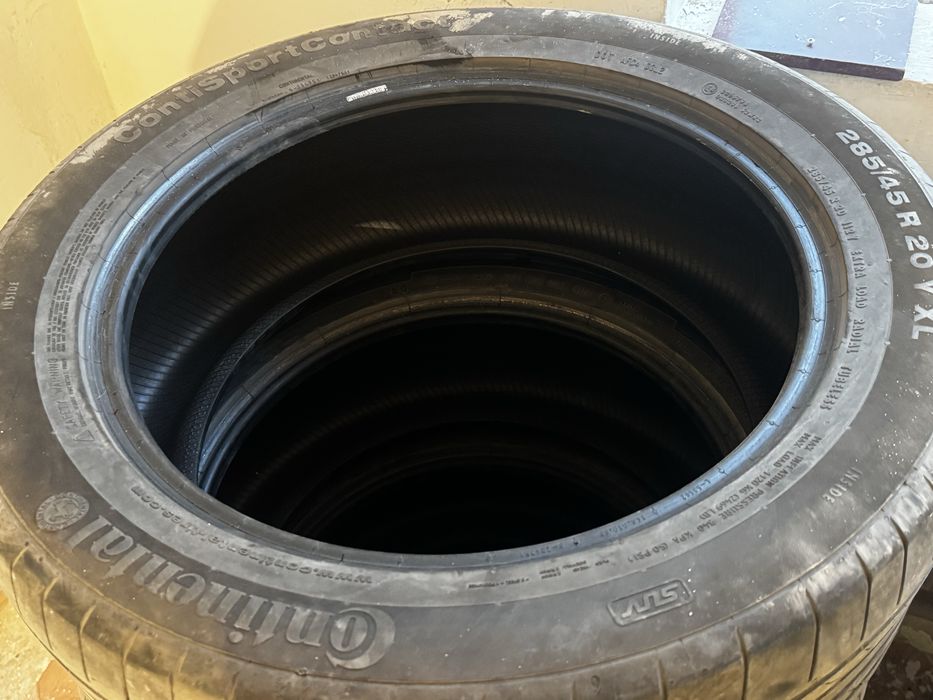 Шины летние 285/45/20 Continental