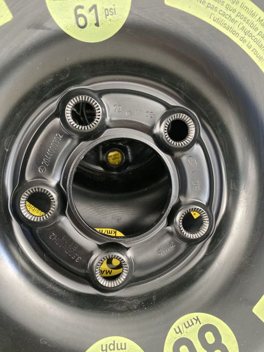 Резрвна гума за мерцедес 5x112 ц класа w204 16 цола