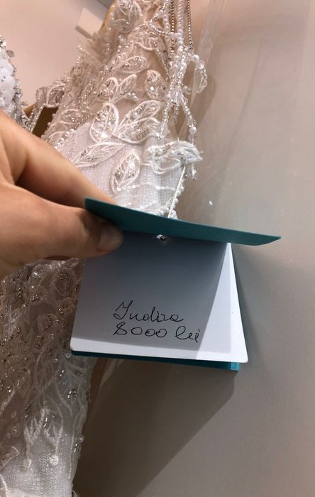 Vand rochie mireasa