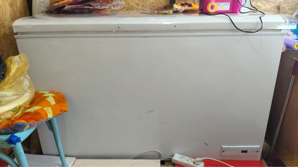 Морозильник 360 л в хорошем состояний