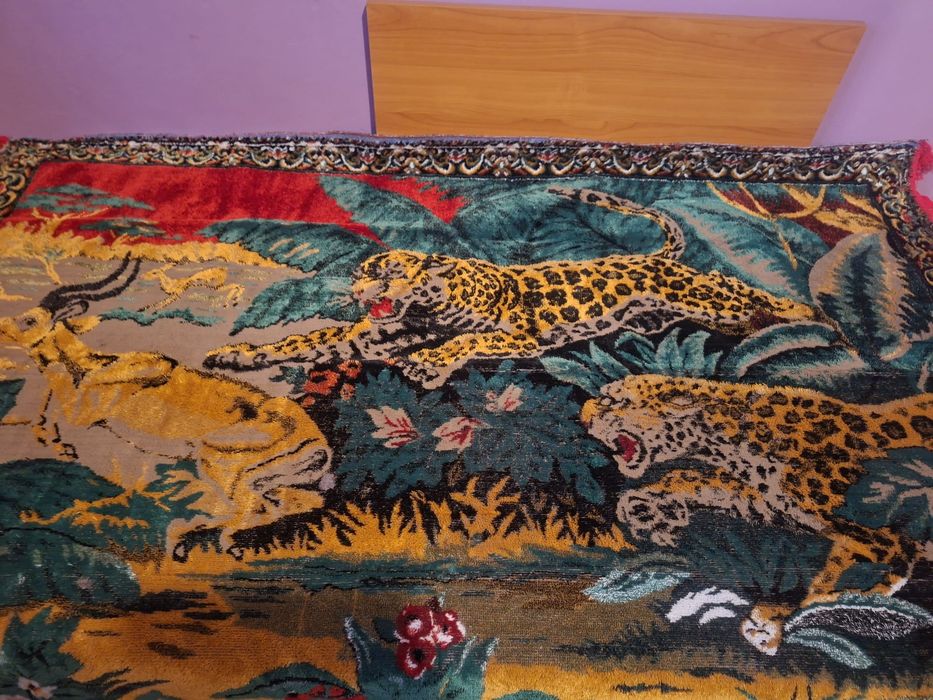 Vând Carpeta Persană Vitingi