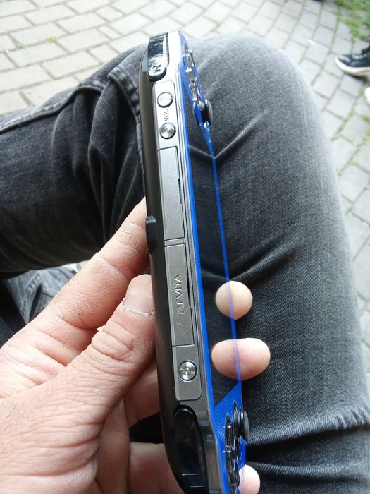PlayStation Vita (PS Vita) OLED - Sapphire Blue + Оригинален Кабел
