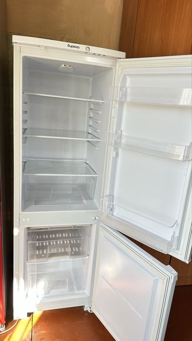 Продам холодильник Бирюса