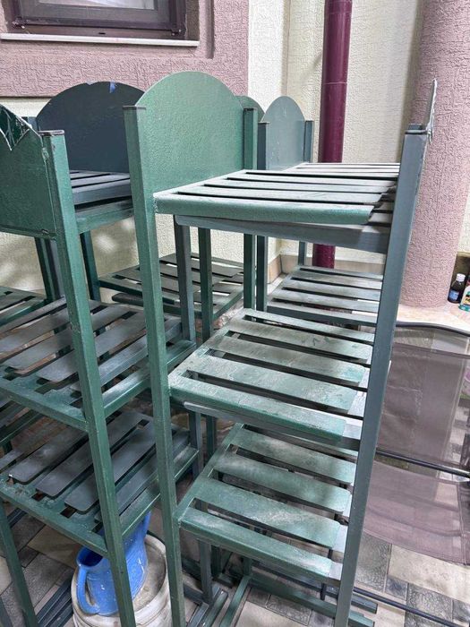 Стеллажи для воды для торговым точкам, металлические, состояние отличн