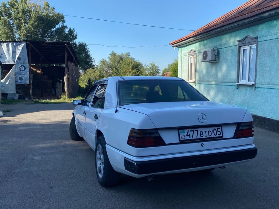 Продам мерс 124 хорошем состояние