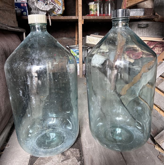 Бутыли стеклянные 20л