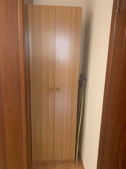 Прихожая со шкафом
