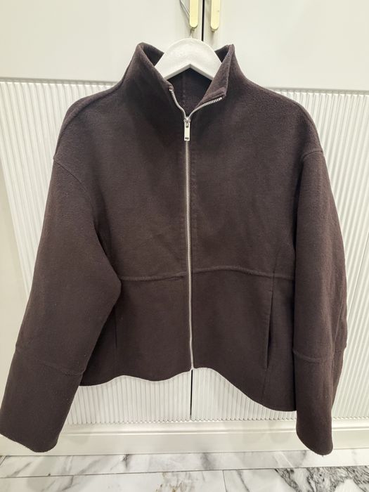 Легкое пальтишко Zara