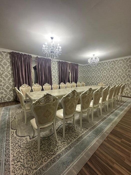 стол стулья.