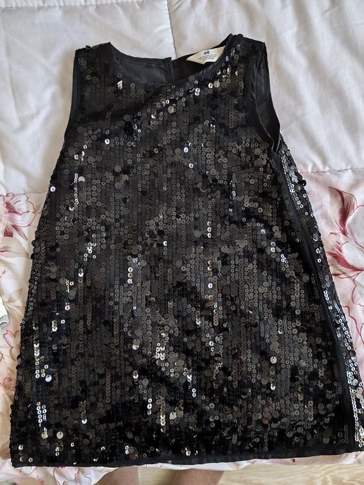 Vând lot haine fetița mărimea 110-116( 4-5 ani)