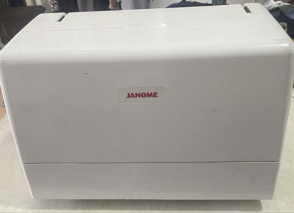 Janome E350 vishivka mashina sotiladi