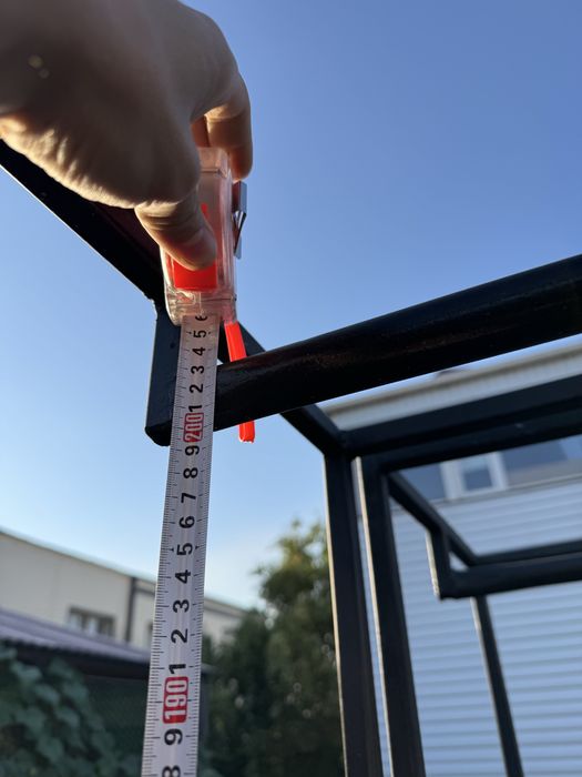 Стойка для одежды