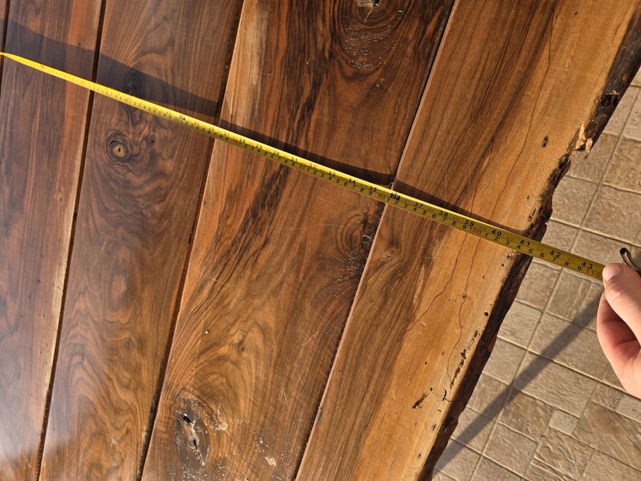 Masa lemn masiv nuc si picioare aluminiu