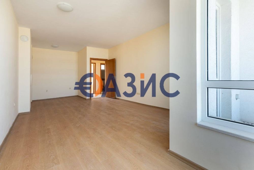 Продава се Двустаен апартамент в Бяла - 72 кв.м за 759 €/кв.м - Снимка #1