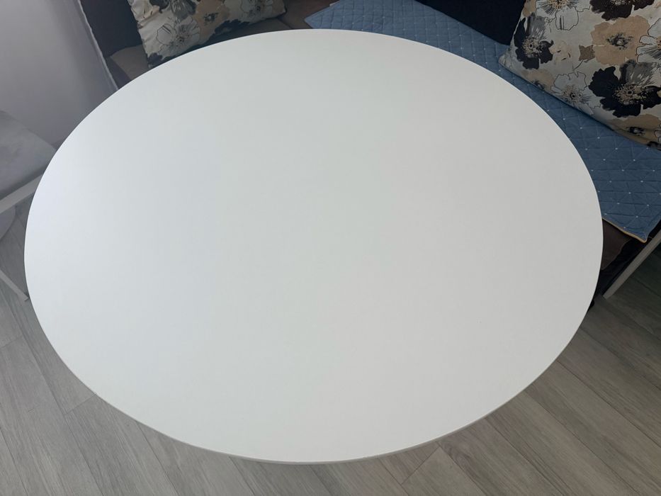 Продам стол кухонный