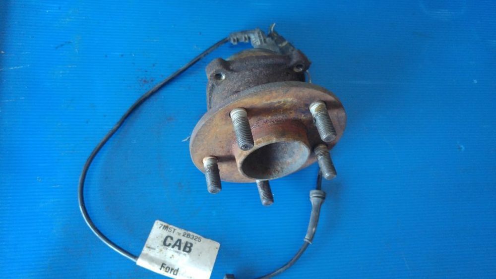 fuzeta butuc dreapta spate cu senzor ford focus 2 7m5t-2b325