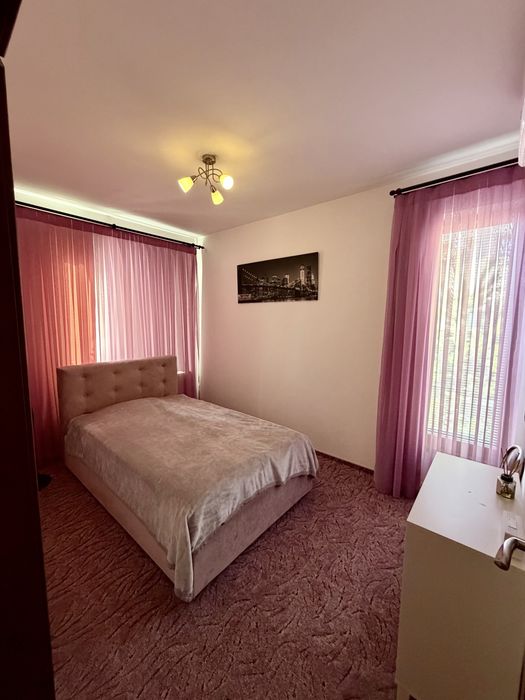 Casa individuala parter, mobilata si utilata, curte amenajata