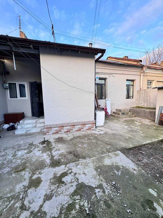 Трехкомнатный дом 50м2 Ташсельмаш с вьездом для авто 1.3 сот фасад 11