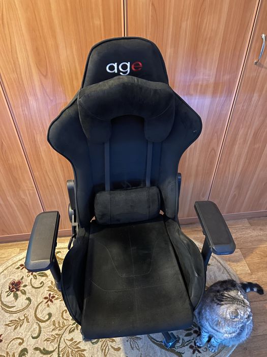 Продам игровое кресло