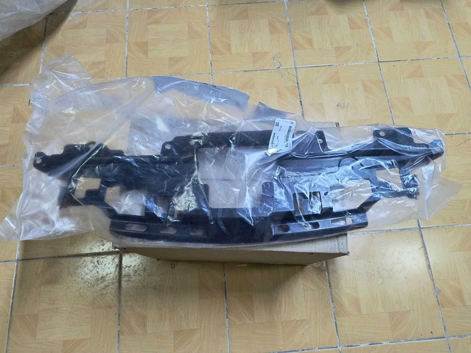 Кожух замка капота накладка под капот Chevrolet Aveo T300