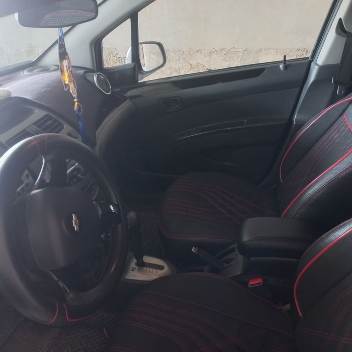 Спарк автомат 2011 йил юргани 221000 км краска тоза