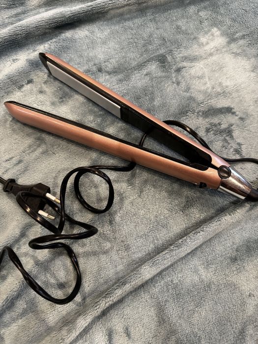 Выпрямитель для волос Scarlett