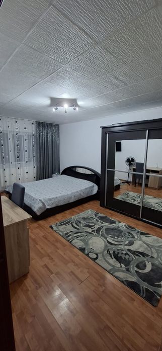 Apartament 3 camere ,etaj 4