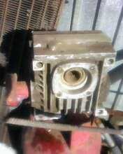 продам червячный редуктор Угловой редуктор