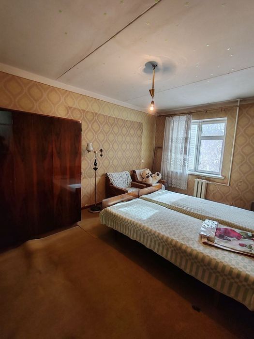 Продаётся квартира метро БИЙ 3 комнатная