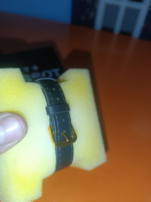 CASIO QUARTZ Soati  holati yangi karobkasi bor