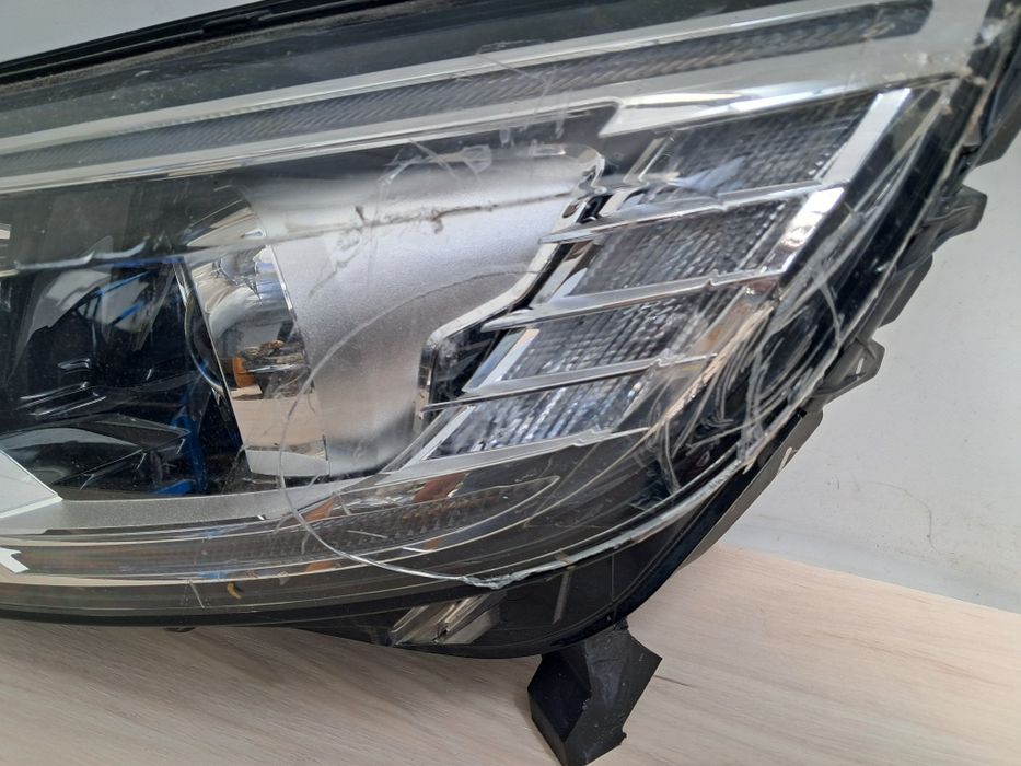 Фар Renault Captur 2019г